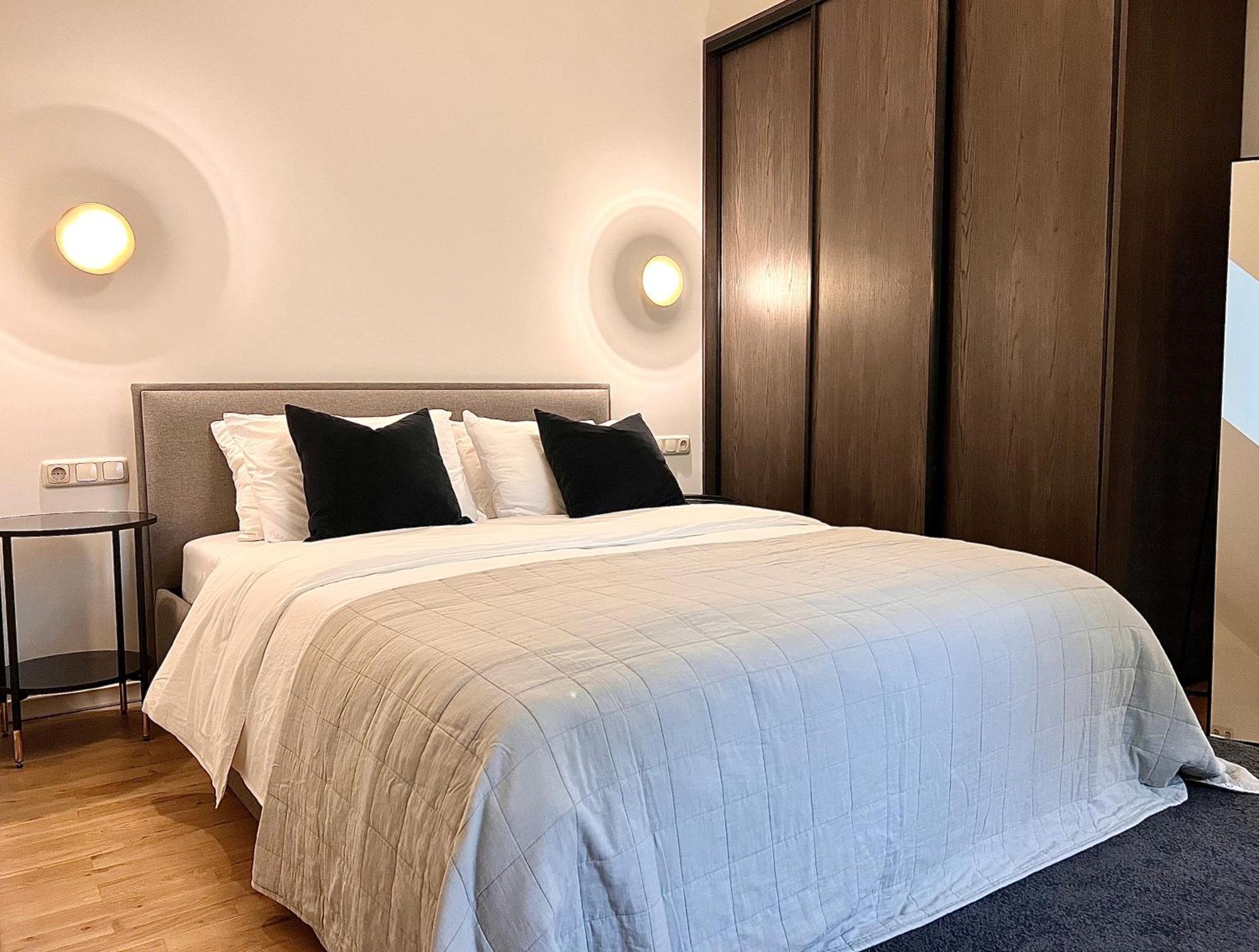 Vilnius Apartments & Suites - Old Town Esterno foto